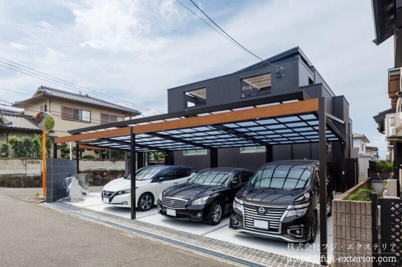 ４台連棟カーポートのある新築外構｜大阪の外構工事